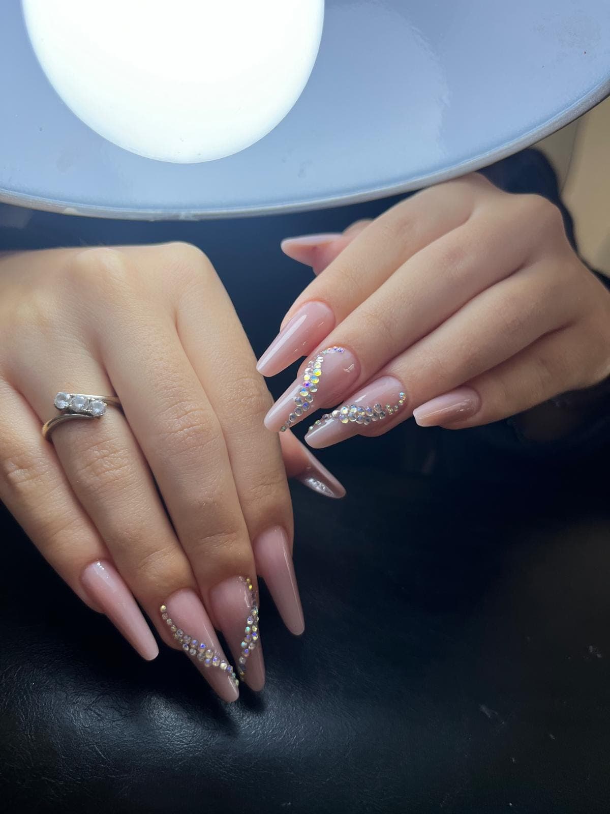Veronica Nails Background